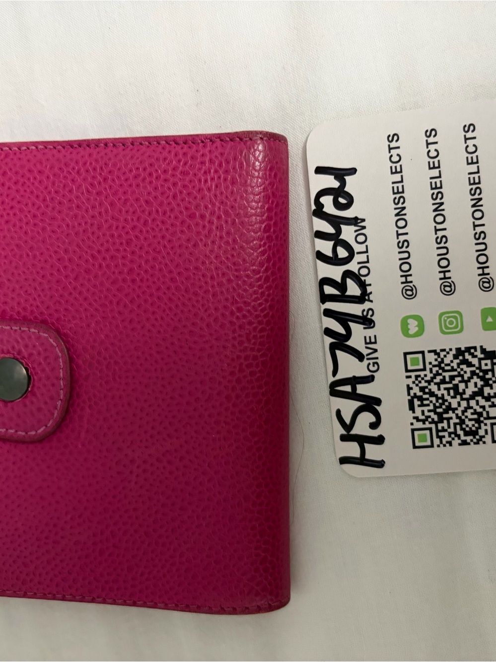 Authentic Chanel Raspberry Pink Caviar Compact Wallet + EntrupyAuthorization - Picture 7 of 12
